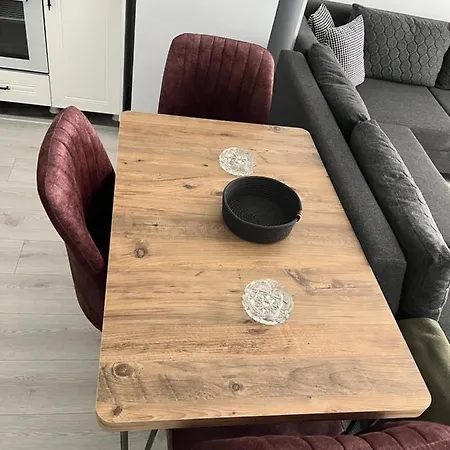 Silver House * דלמן